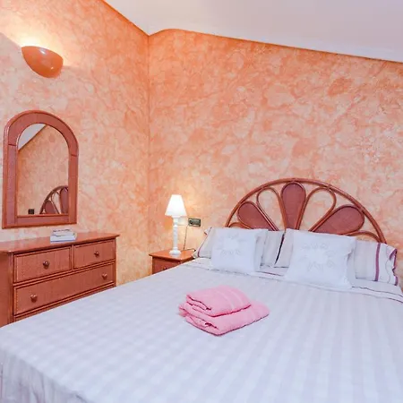 Fidalsa Spectacular Beachfront بيت للعطل تورّيفيِخا